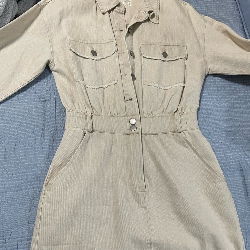 Sadie & Sage Beige Long Sleeve Dress